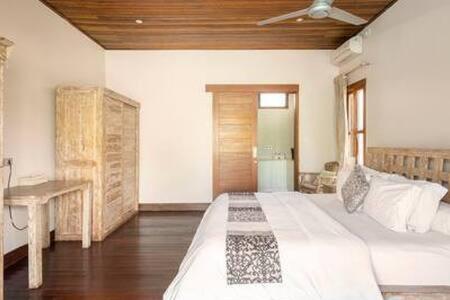 Villa Agung Lembongan Extérieur photo